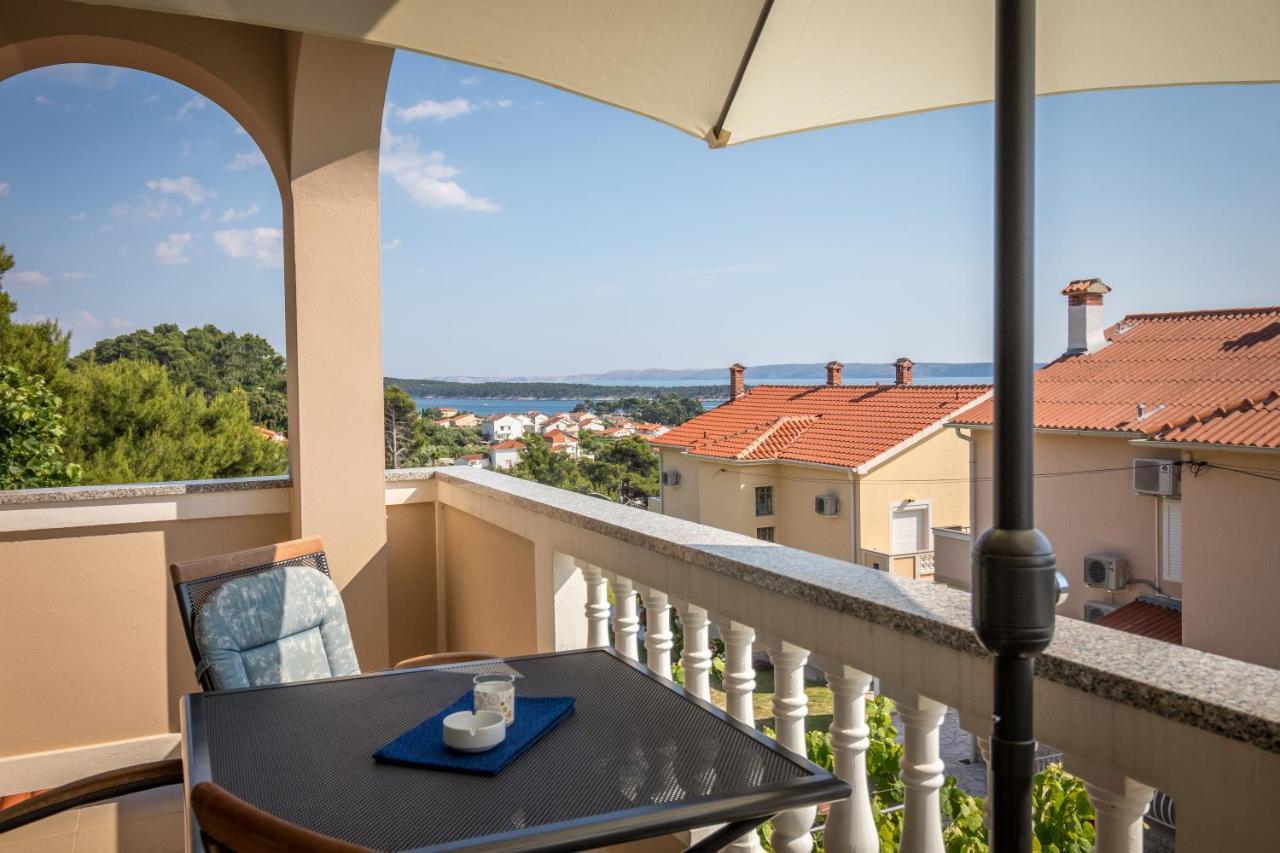 Katarina Apartments Rab Town Exterior foto